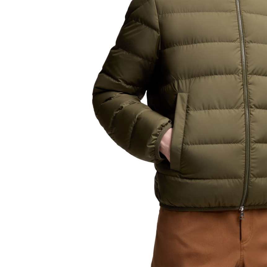 Doudoune courte MONCLER Baudinet col montant nylon vert olive mat