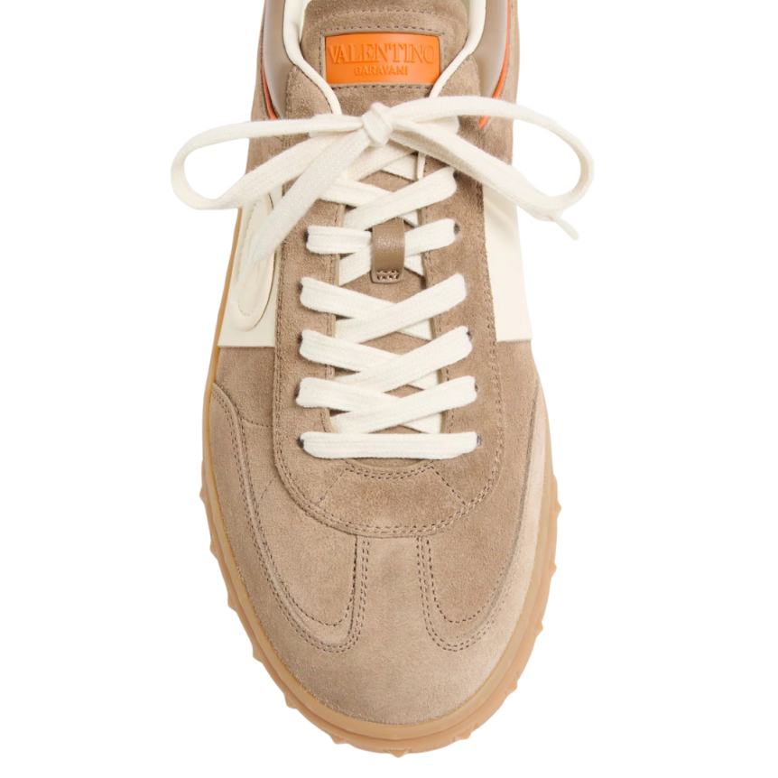 Baskets basses VALENTINO Upvillage croûte cuir nappa veau beige bande blanche