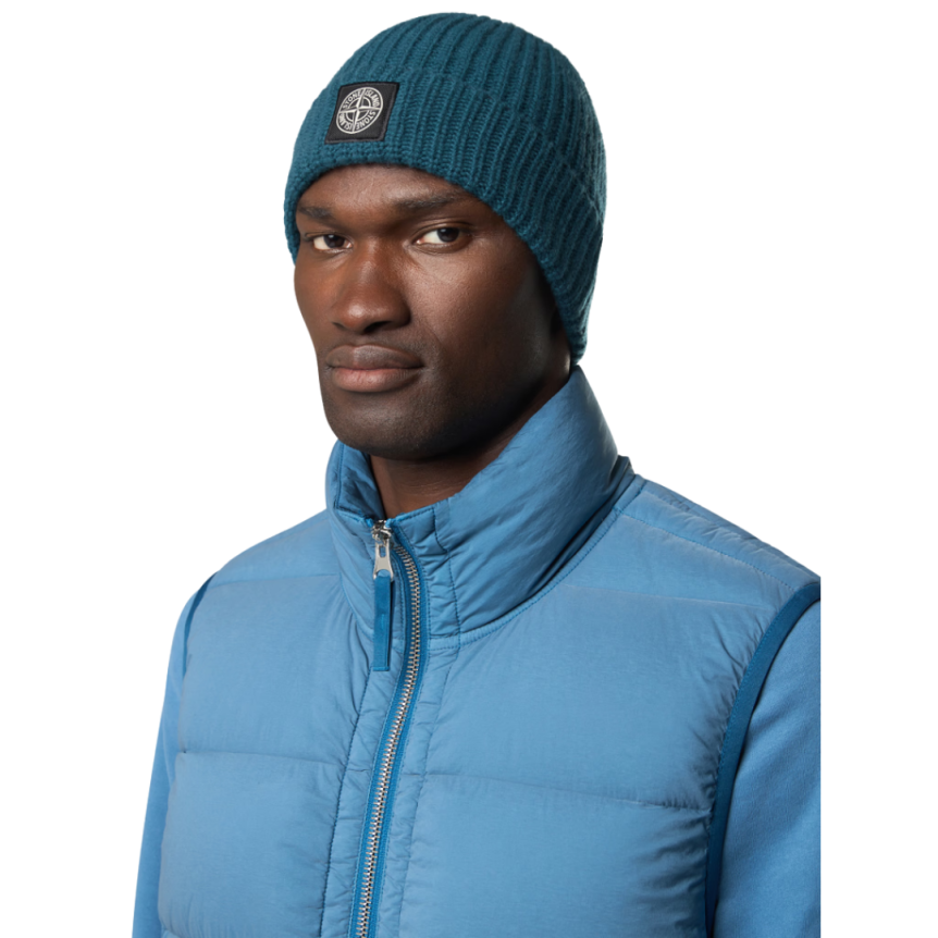Bonnet STONE ISLAND laine vierge vert foncé revers écusson Compass