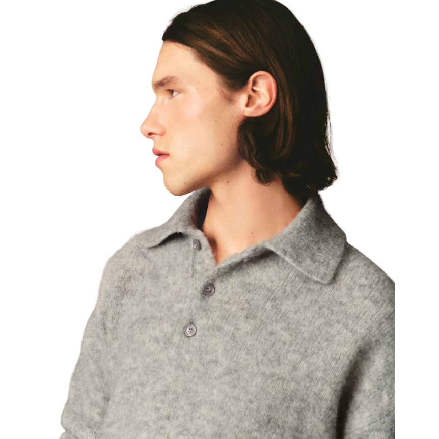 Pull col polo AMI Paris maille alpaga laine gris broderie AMI bas