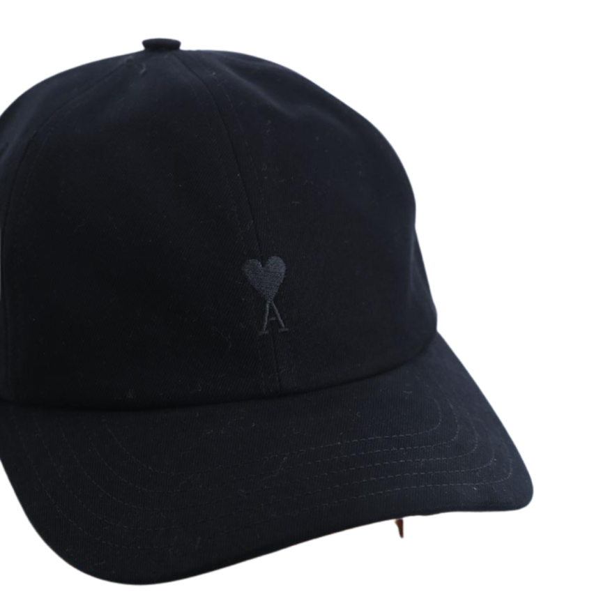Casquette AMI Paris gabardine coton noir broderie cœur noir