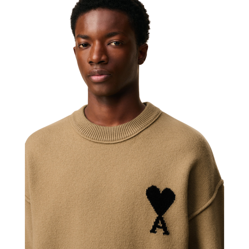 Pull col rond AMI Paris laine mérinos camel ami de cœur noir