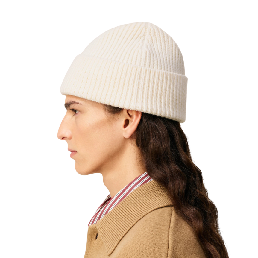 Bonnet AMI Paris maille laine mérinos feutrée blanc broderie cœur noir