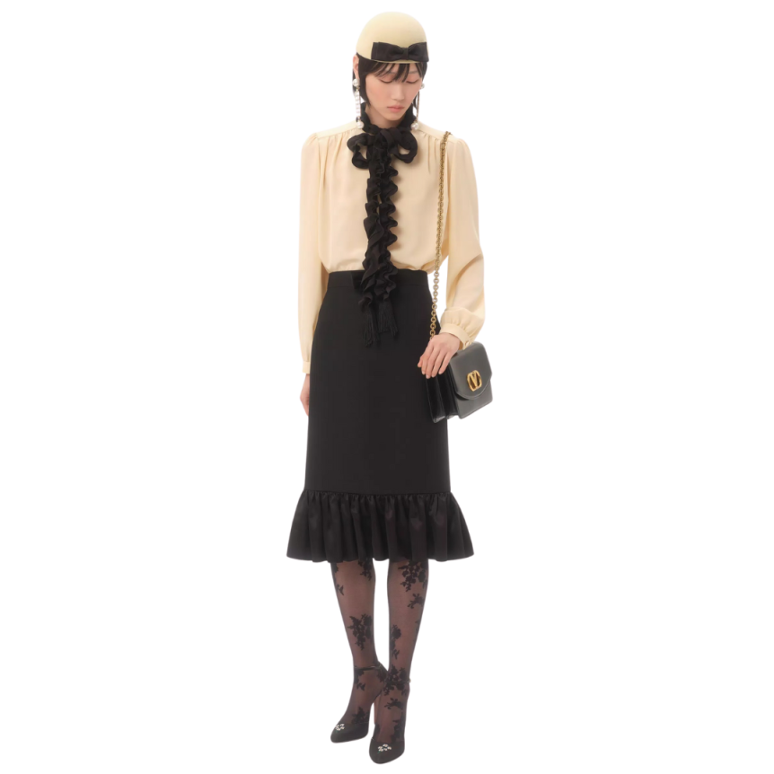 Chemise VALENTINO soie vanille volants bouton lien col montant noir