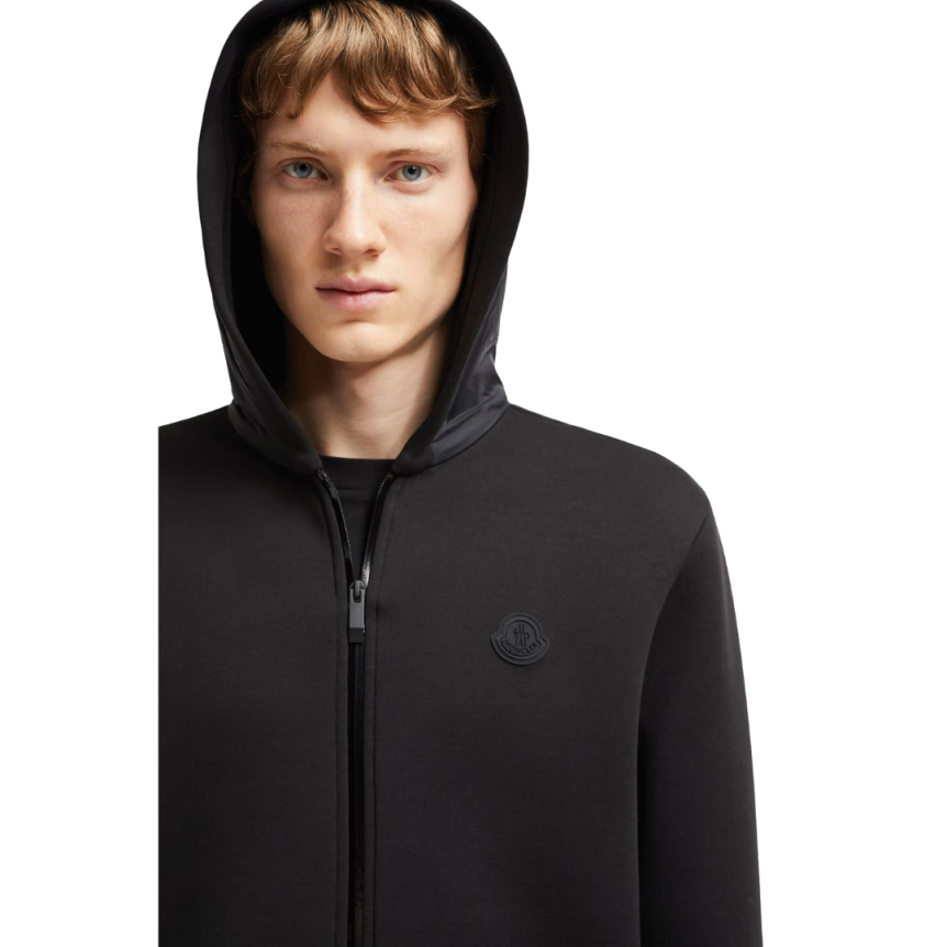 Cardigan zippé à capuche MONCLER néoprène noir poche nylon
