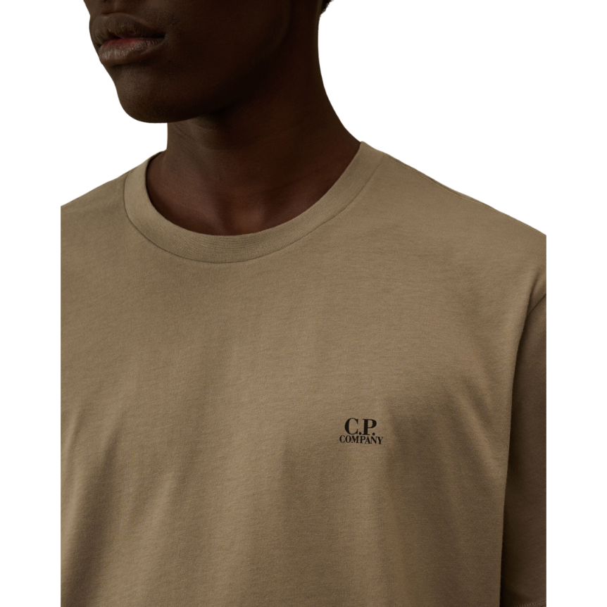 T-shirt col rond CP COMPANY coton gris beige imprimé capuche lunettes dos