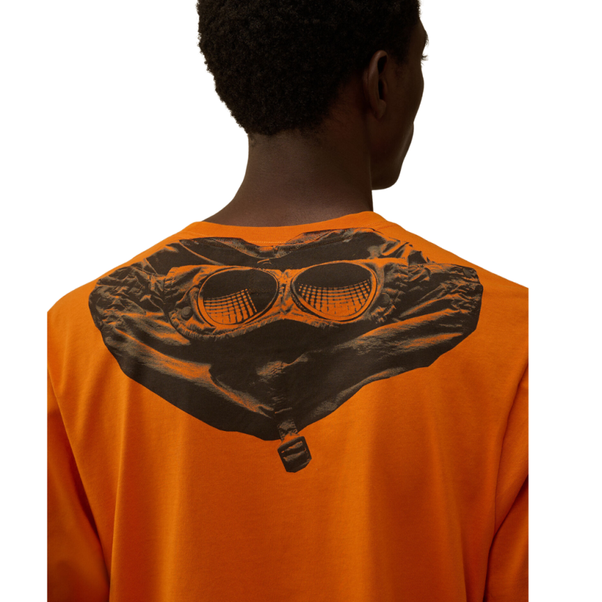 T-shirt col rond CP COMPANY coton orange imprimé capuche lunettes dos