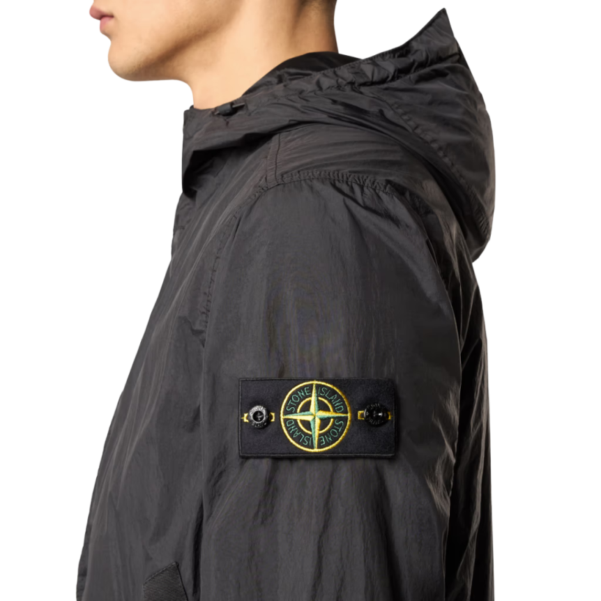Blouson léger à capuche STONE ISLAND Crinkle Rep noir poche poitrine