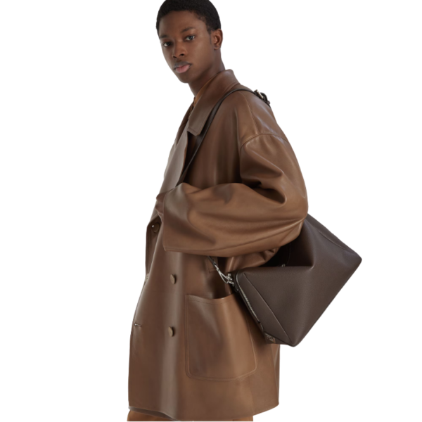 Sac porté épaule FENDI Lui Grand Modèle cuir veau grainé marron