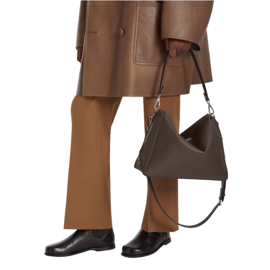 Sac porté épaule FENDI Lui Grand Modèle cuir veau grainé marron