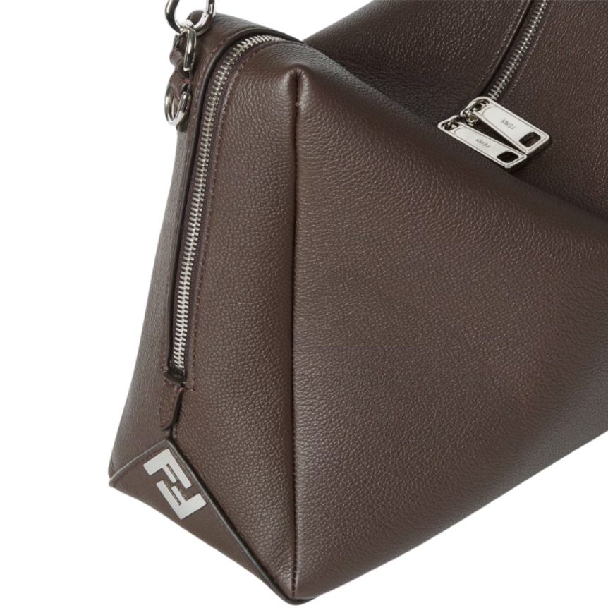 Sac porté épaule FENDI Lui Grand Modèle cuir veau grainé marron