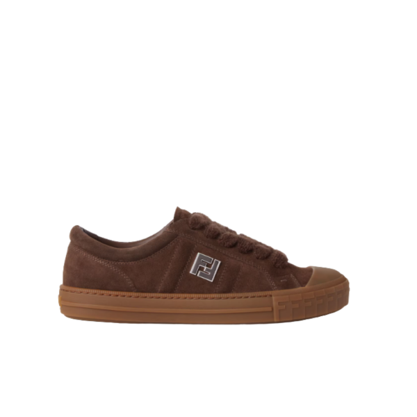 baskets basses à lacets FENDI Domino cuir suédé marron FF métal