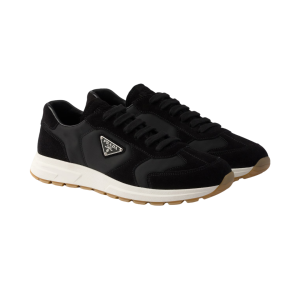 Sneakers Baskets PRADA Prax cuir daim Re-Nylon noir semelle blanche