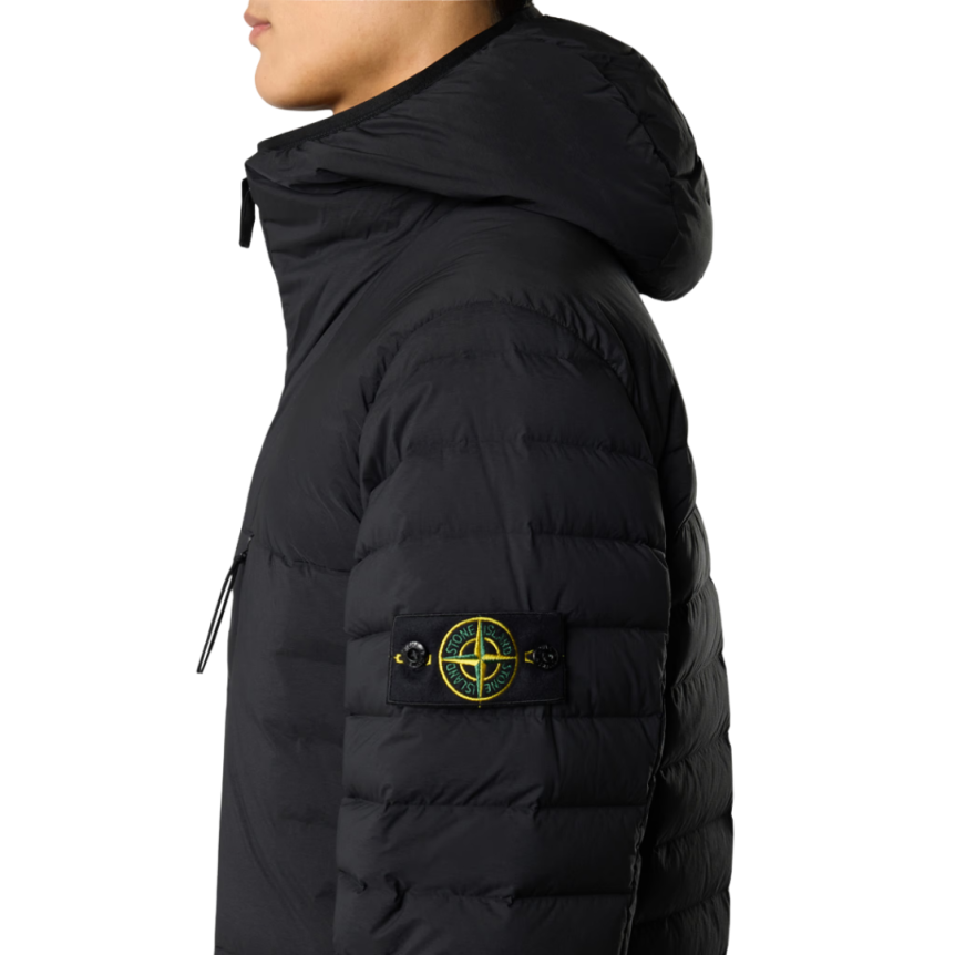 Doudoune Veste à capuche STONE ISLAND déperlante nylon léger recyclé noir