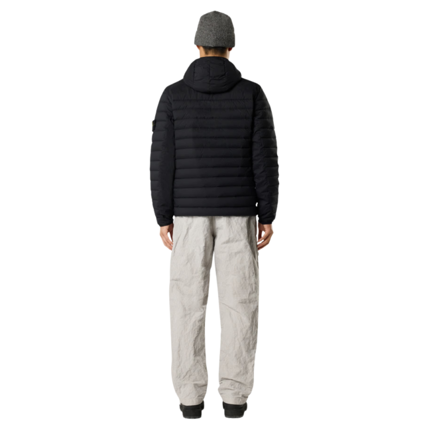 Doudoune Veste à capuche STONE ISLAND déperlante nylon léger recyclé noir