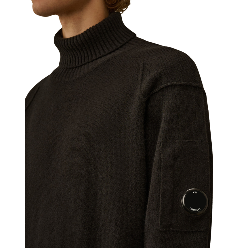 Pull col roulé CP COMPANY laine recyclé noir lentille manche
