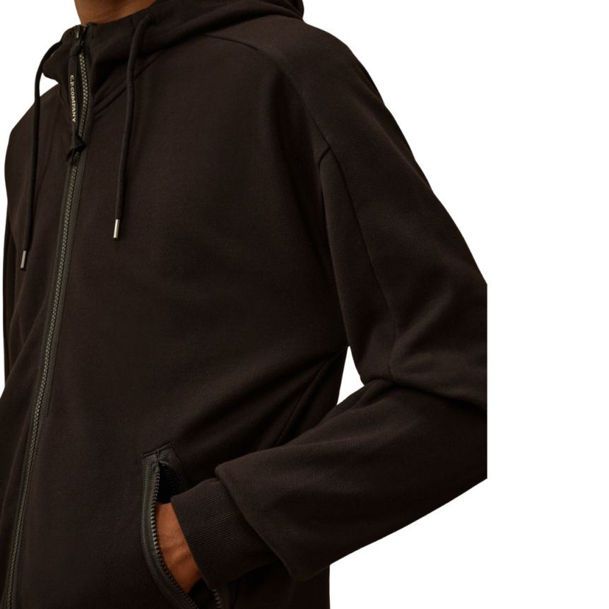 Sweat-shirt cardigan zippé CP COMPANY coton polaire relief diagonal noir capuche lunettes