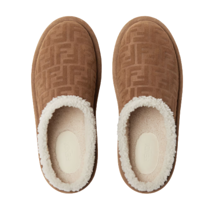 Sandales sabots FENDI bouts ronds nubuck marron FF relief fourrées mouton écru