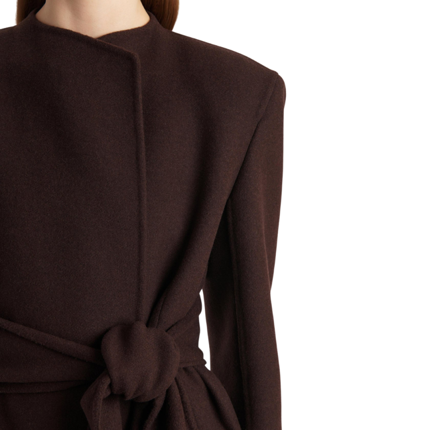 Manteau long KHAITE Jelson col effet drapé marron ceinture