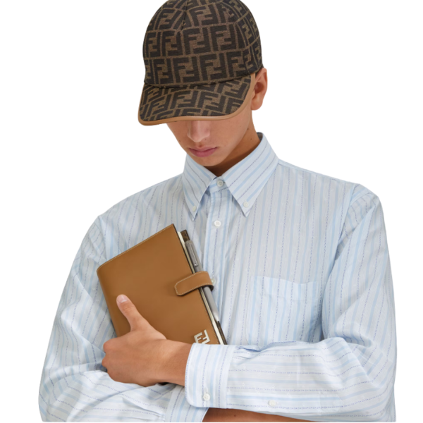 Casquette baseball FENDI tissu FF jacquard marron cuir beige