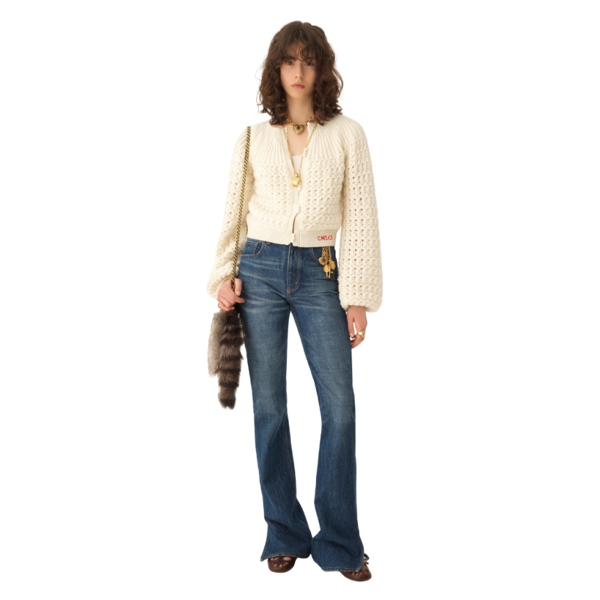 Cardigan col rond CHLOE maille épaisse laine cachemire écru broderie logo rouge taille