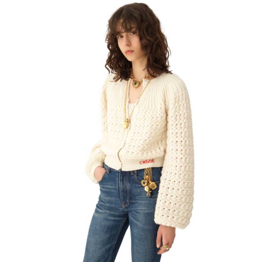 Cardigan col rond CHLOE maille épaisse laine cachemire écru broderie logo rouge taille