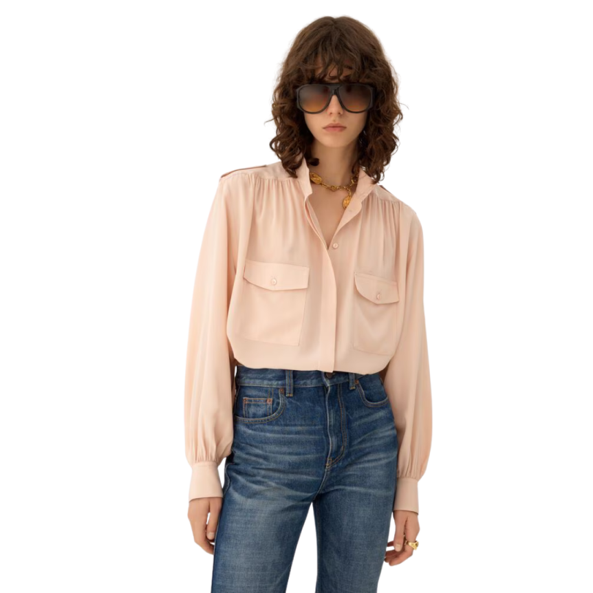 Blouse froncée CHLOE col montant soie crêpe rose épaulettes poches rabats