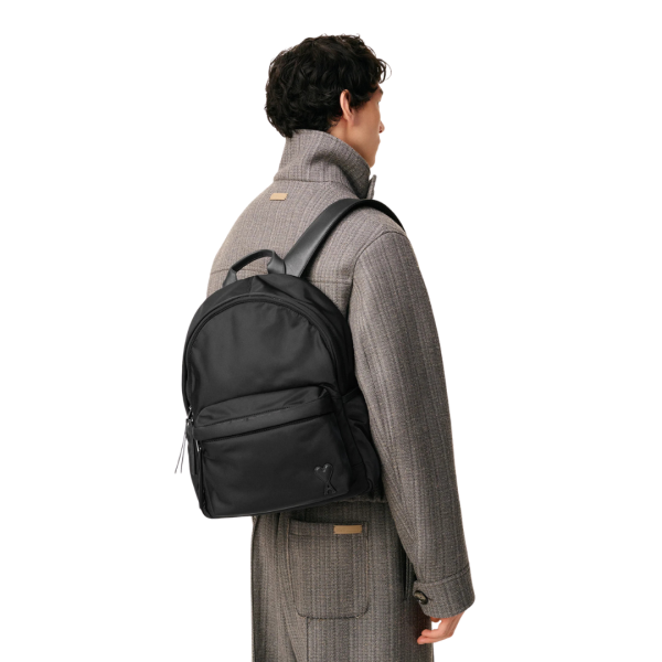 Sac à dos AMI Paris nylon noir cœur relief noir