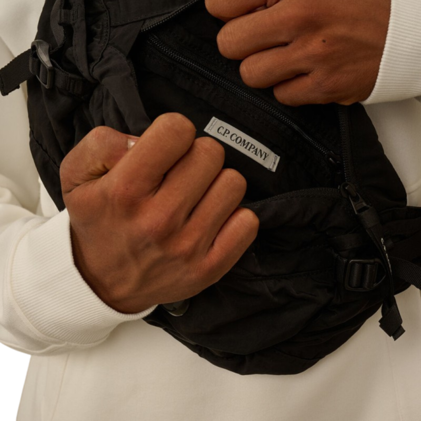 Sac bandoulière CP COMPANY banane nylon B Lens noir