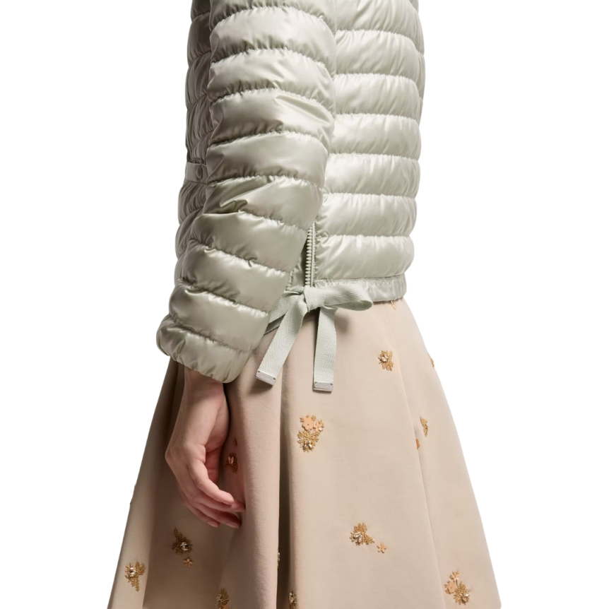 Doudoune courte MONCLER Azalee nylon vert clair attache noeud taille