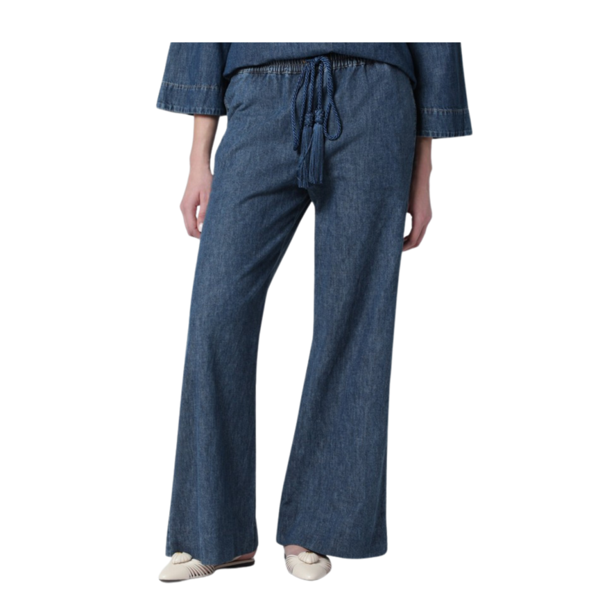 VALENTINO Jean large en chambray bleu taille élastique cordon poche V doré