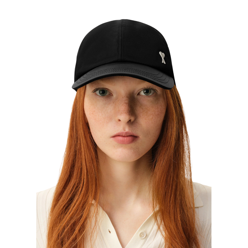 Casquette AMI Paris nylon noir cœur métal
