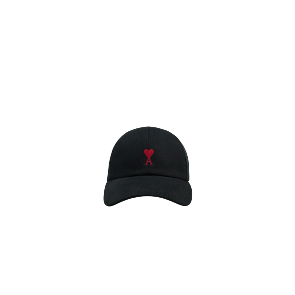 AMI Paris Casquette gabardine coton effet peau de pèche noir broderie cœur rouge