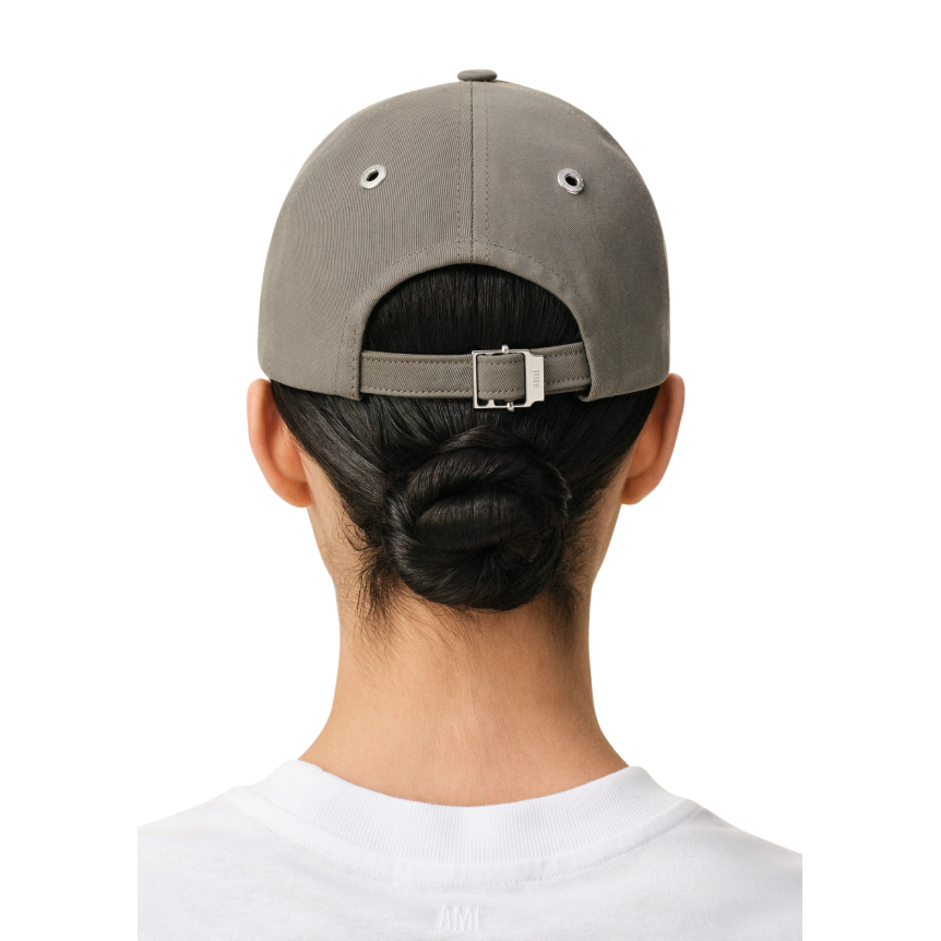 Casquette AMI Paris coton gris broderie cœur noir