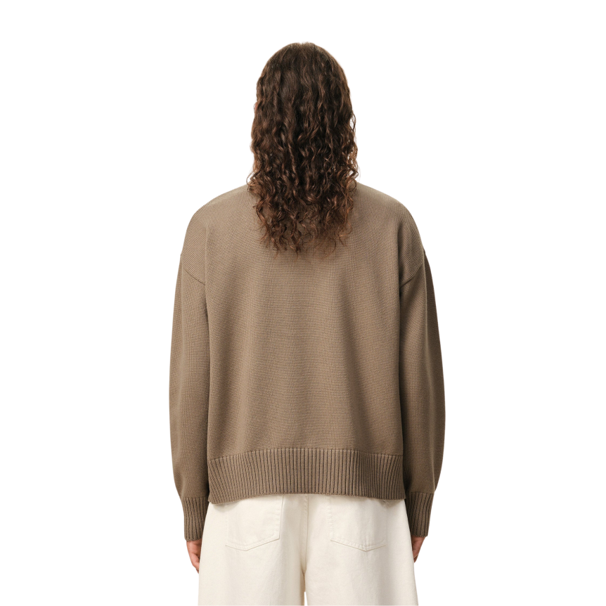 Pull col rond AMI Paris laine coton taupe gros cœur blanc