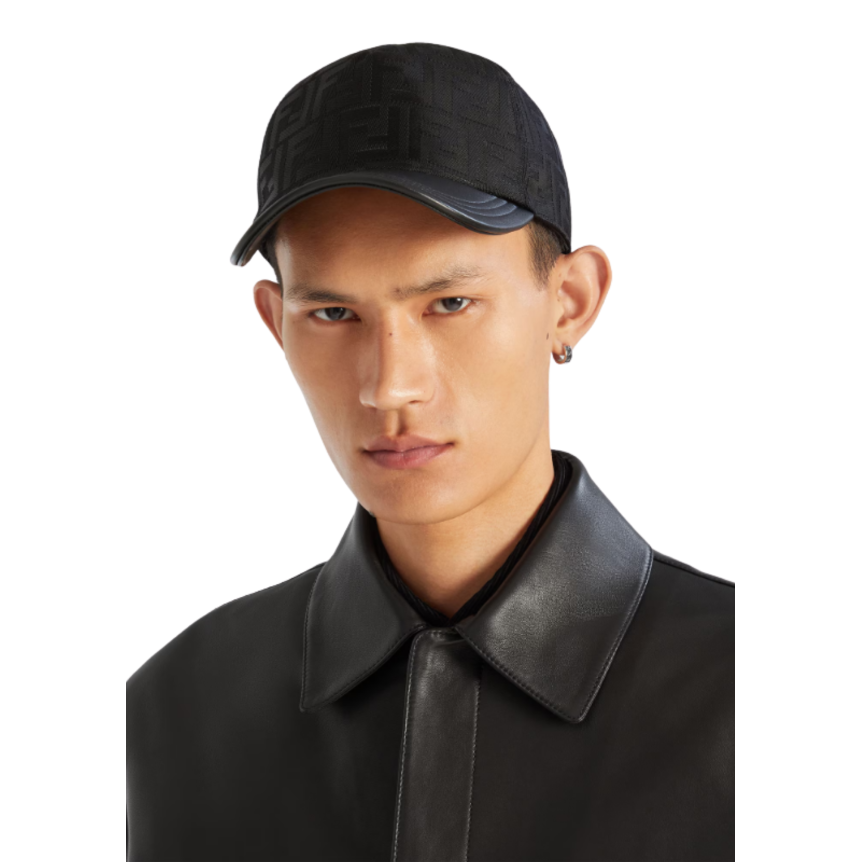 Casquette FENDI baseball nylon FF jacquard noir visière cuir
