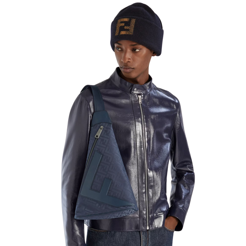 Sac à dos à Fendi Cono  Large bretelle simple Triangle nylon FF bleu foncé cuir bleu