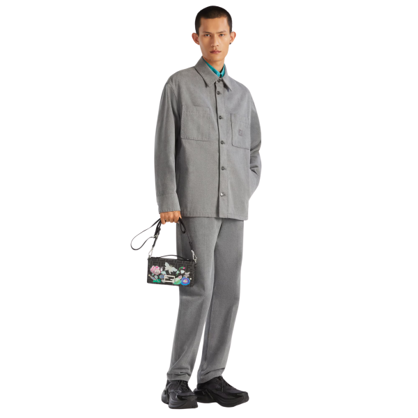 Veste simple boutonnage FENDI sur chemise denim coton jean délavé gris clair broderie FF poche poitrine