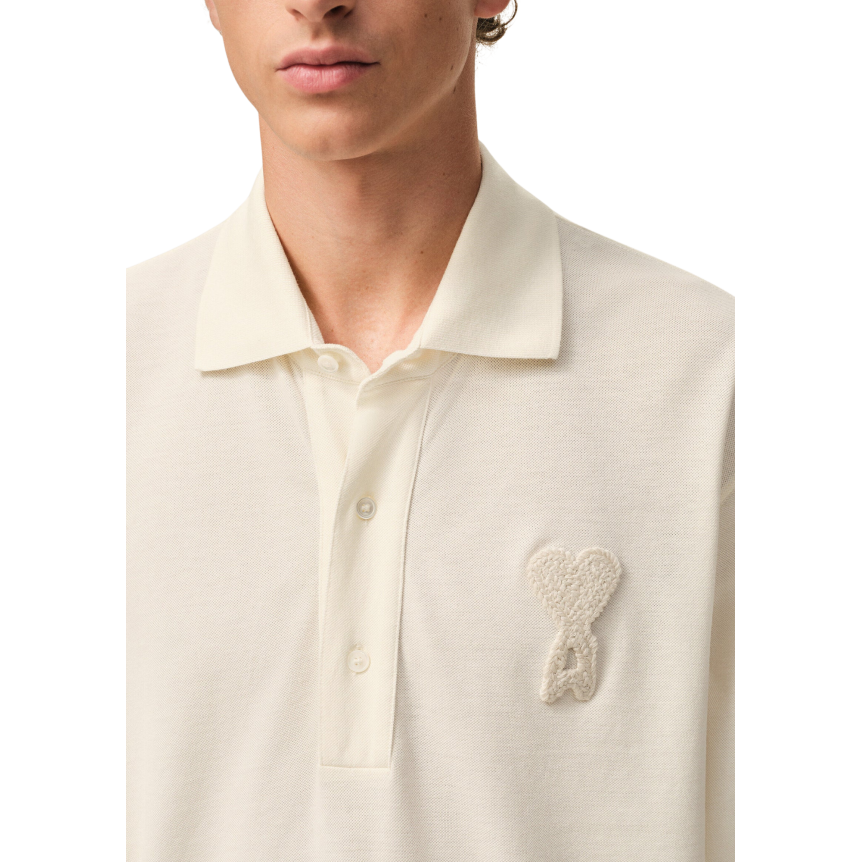 Polo manche courte AMI Paris piqué de coton léger écru broderie gros cœur