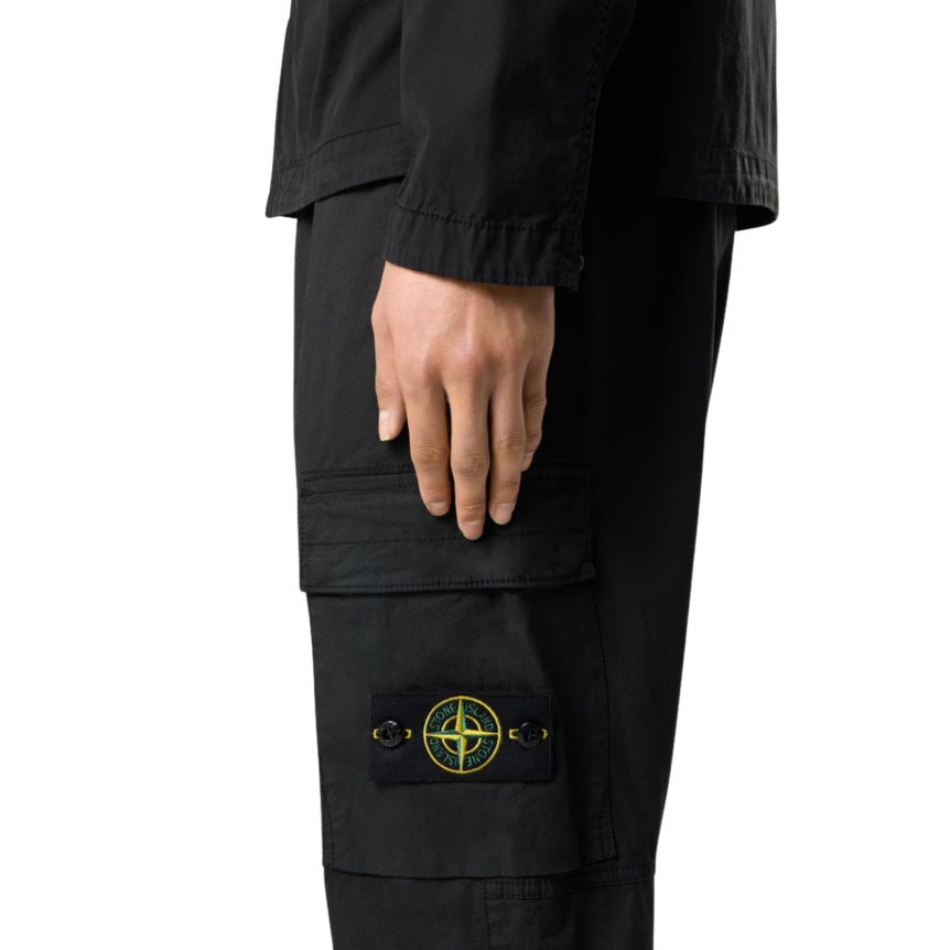 Pantalon cargo STONE ISLAND fuselé regular sergé coton extensible noir