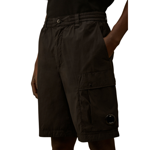 Short cargo  CP COMPANY coton extensible nylon 50 Fili noir lentille poche