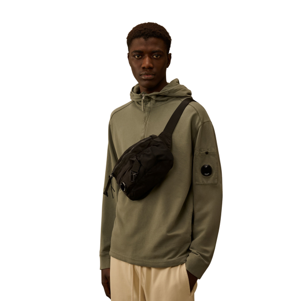 Sac banane CP COMPANY nylon noir lentille