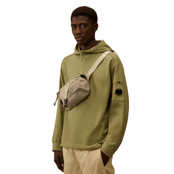 Sac banane CP COMPANY nylon beige gris lentille