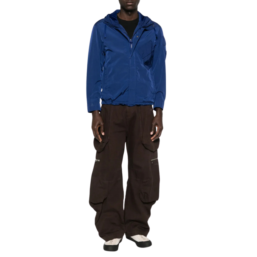 Blouson zippé à capuche CP COMPANY nylon Chrome-R bleu lentille manche