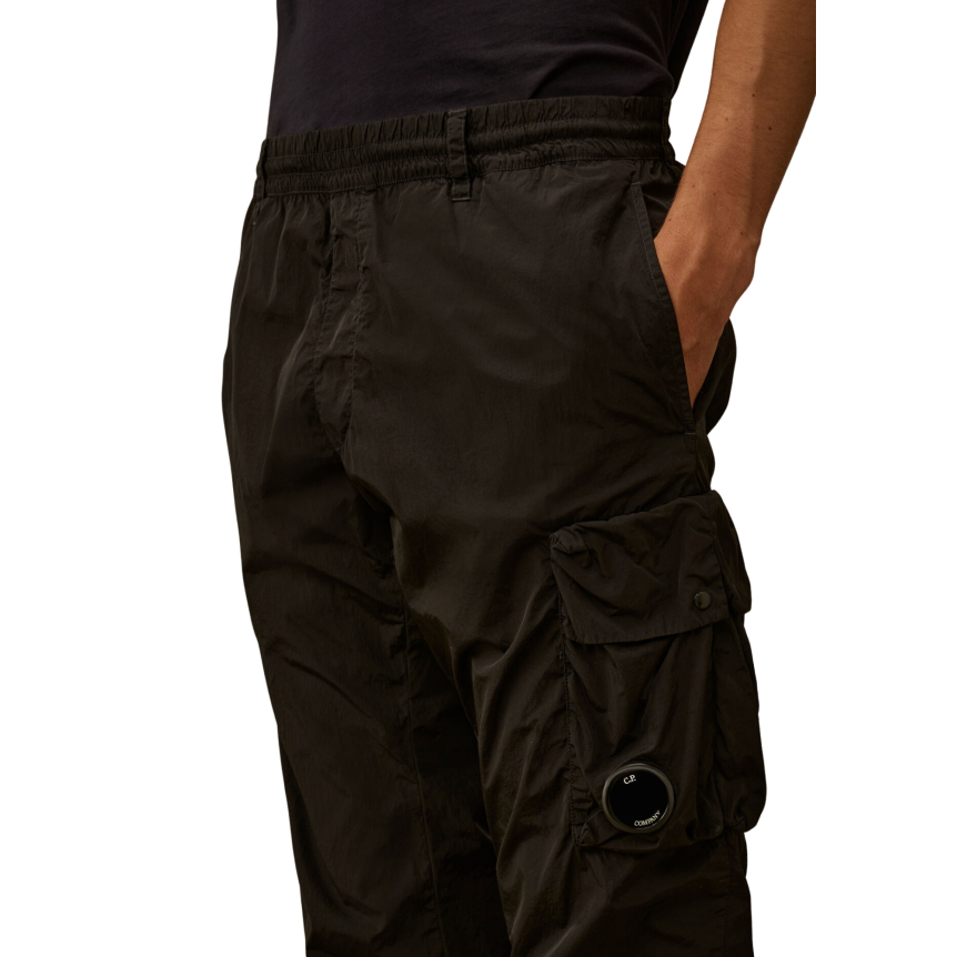 Pantalon cargo CP COMPANY nylon recyclé brillant Chrome R noir