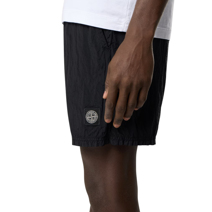 Short de bain STONE ISLAND mi-long regular nylon noir ECONYL® poches