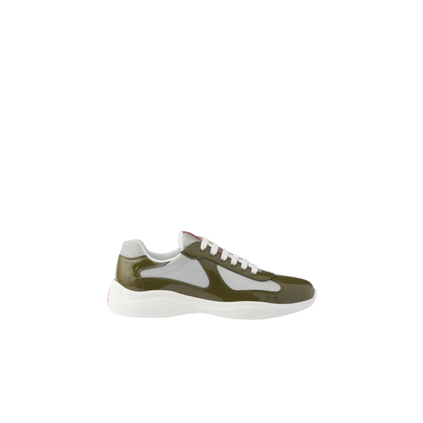 Basket basse Sneaker PRADA America’s Cup cuir verni kaki tissu technique