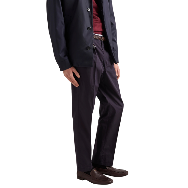 Pantalon à pince PRADA coton bleu marine porte-clés triangle