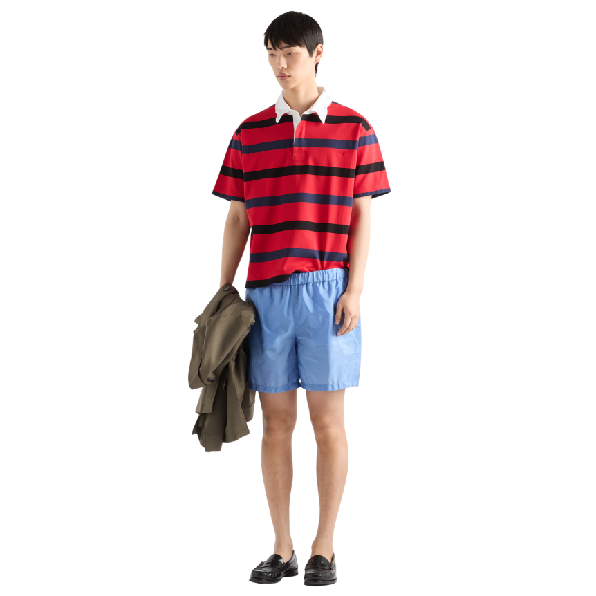 Short de bain PRADA Re Nylon bleu ciel poche zippée rouge