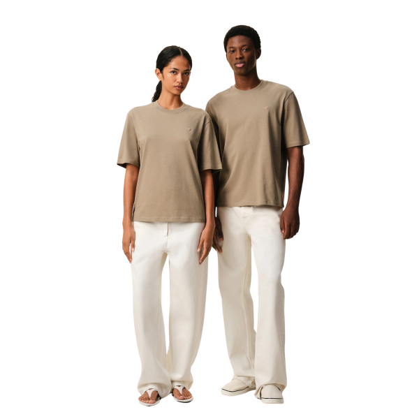 AMI Paris T-shirt col rond jersey coton épais beige taupe cœur embossé